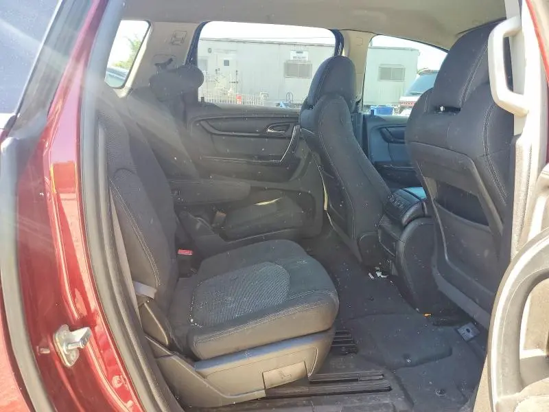 2015 CHEVROLET TRAVERSE LT  