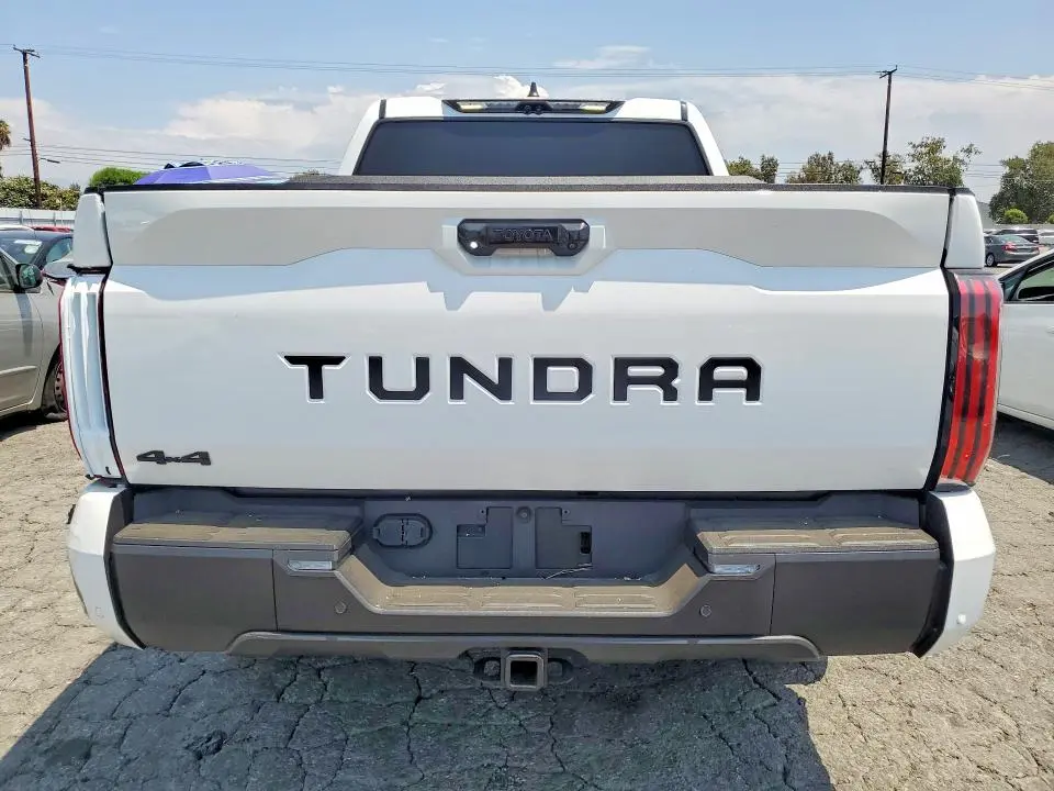 2025 TOYOTA TUNDRA LIMITED  