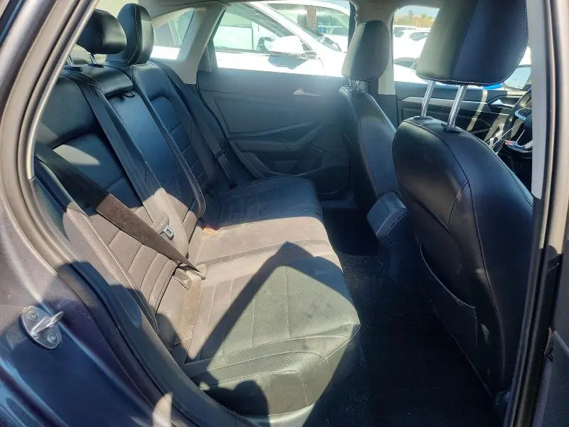 2022 VOLKSWAGEN JETTA SE  
