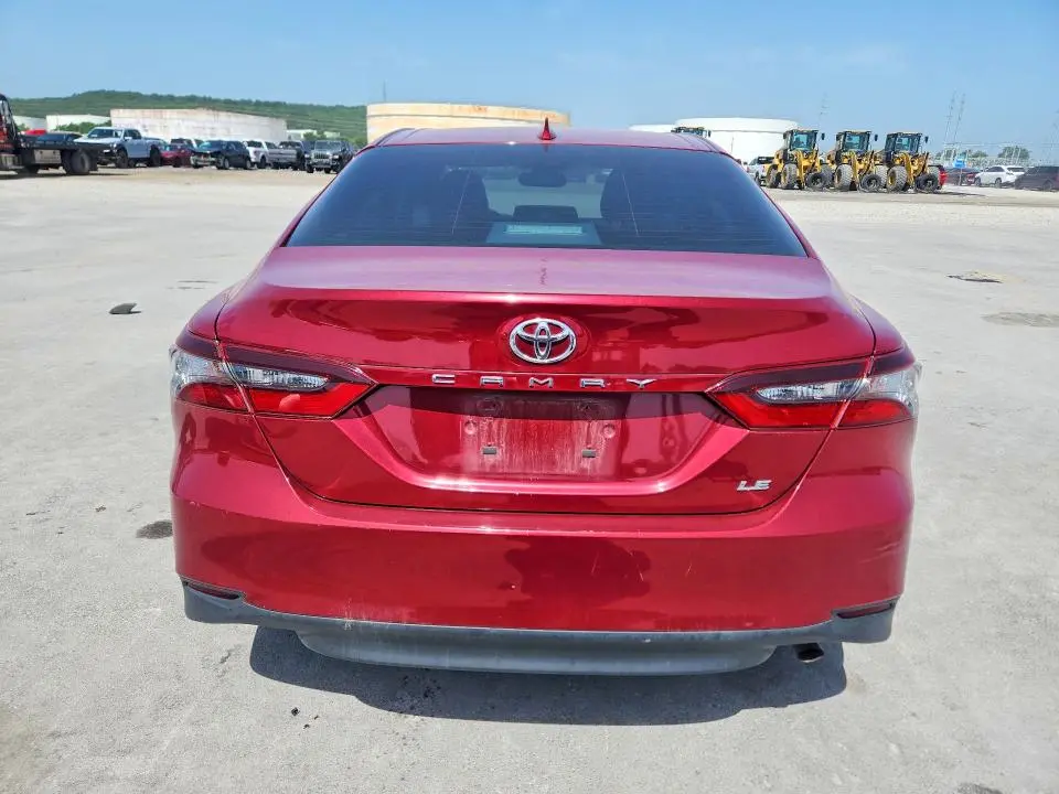 2022 TOYOTA CAMRY LE  