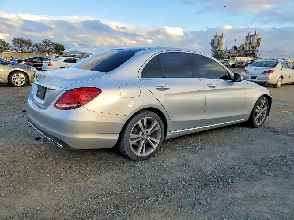 2015 MERCEDES-BENZ C 300  