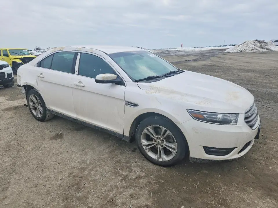 2019 FORD TAURUS SEL  