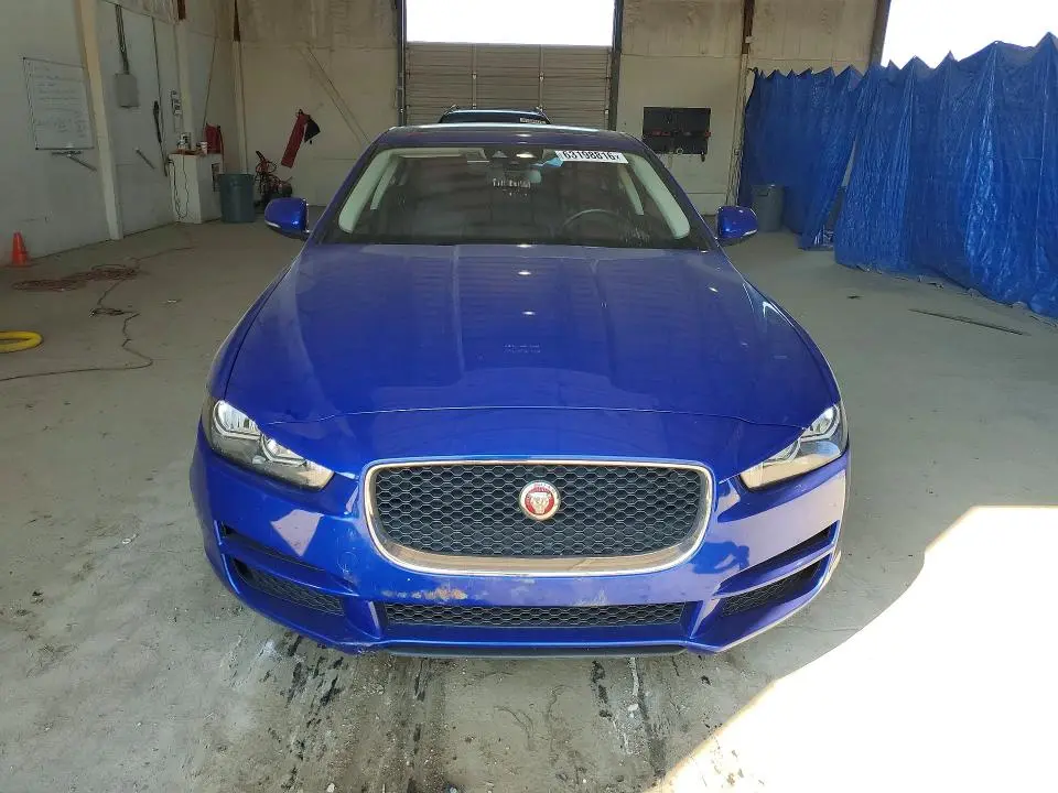 2017 JAGUAR XE PREMIUM  