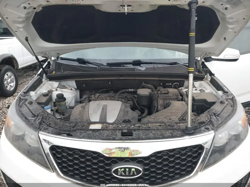 2013 KIA SORENTO LX V6