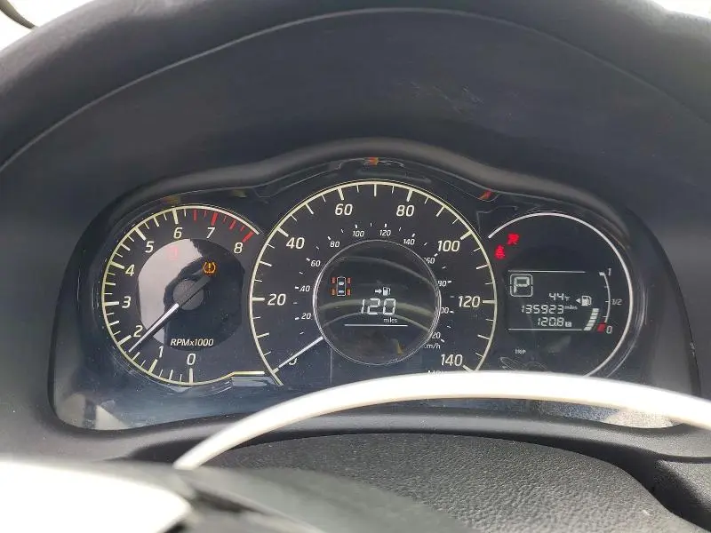 2015 NISSAN VERSA NOTE SV  