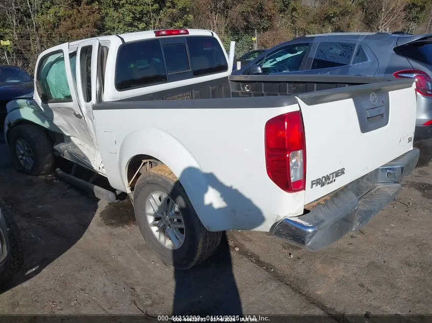 2017 NISSAN FRONTIER SV
