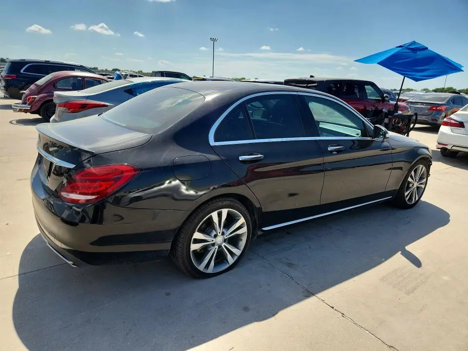 2015 MERCEDES-BENZ C 300  