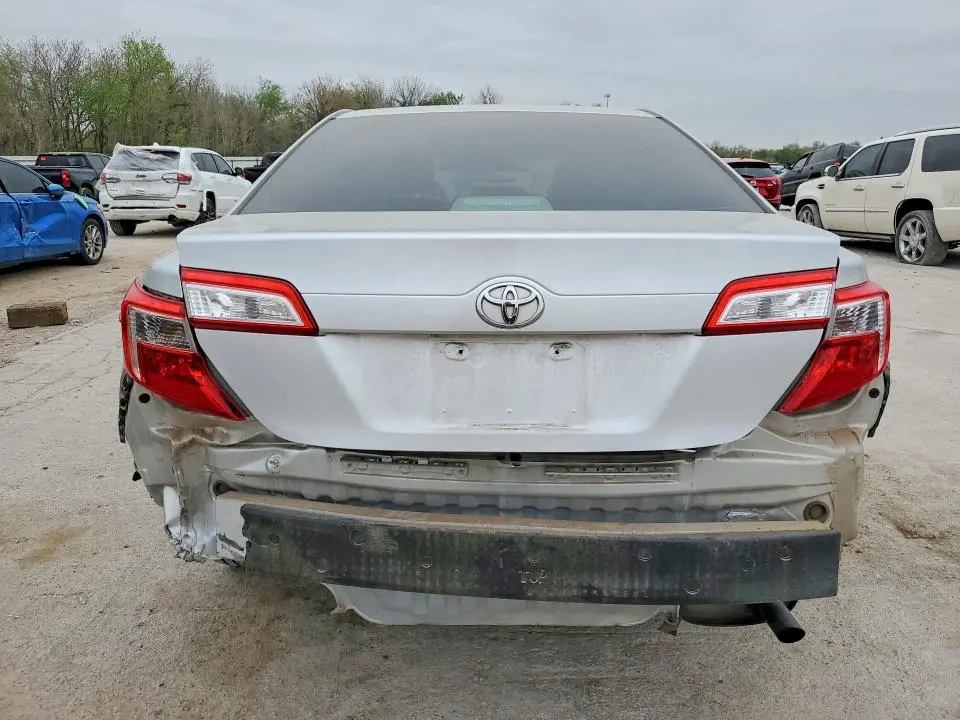 2012 TOYOTA CAMRY LE  