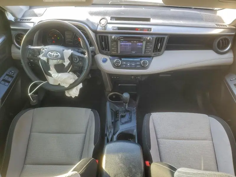 2018 TOYOTA RAV4 HV LE  