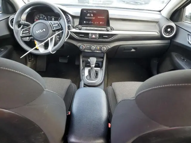 2023 KIA FORTE LX  