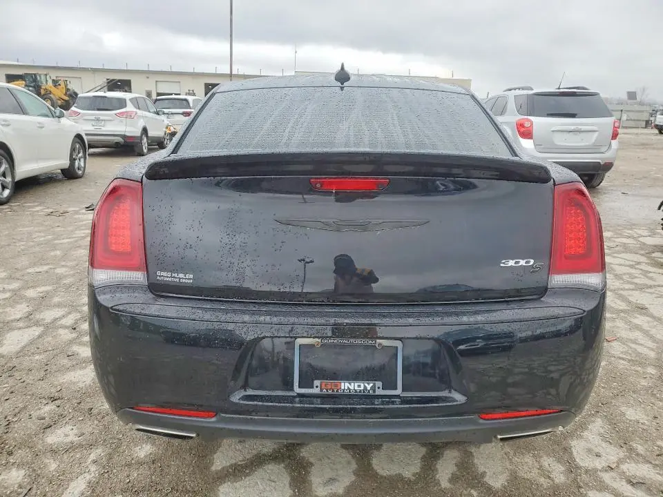 2019 CHRYSLER 300 S  