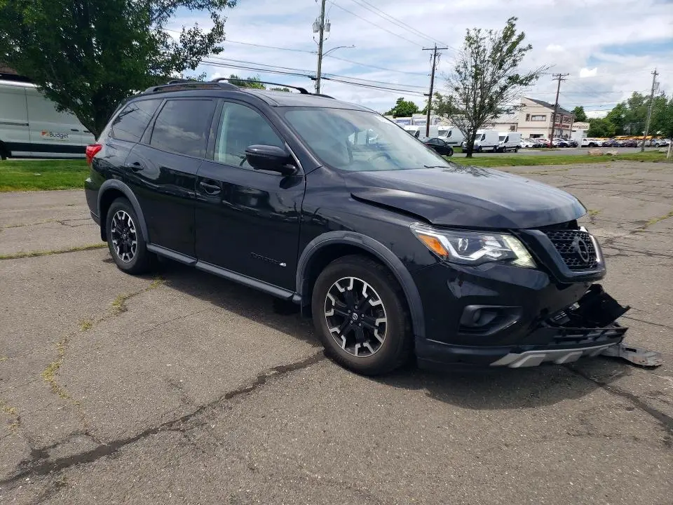 2020 NISSAN PATHFINDER SL  