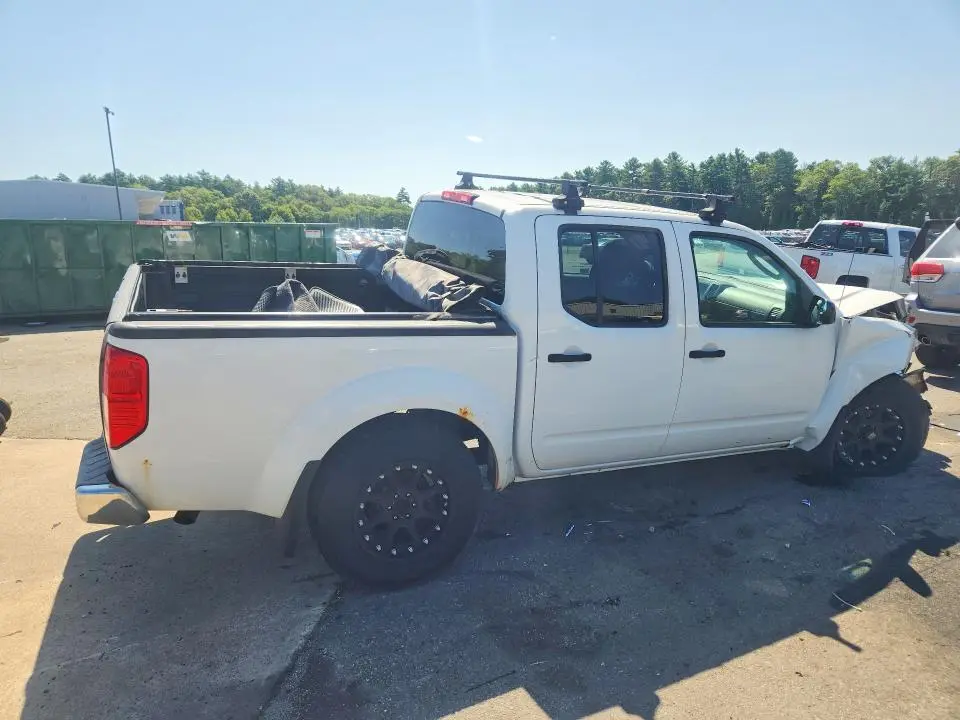 2011 NISSAN FRONTIER S  