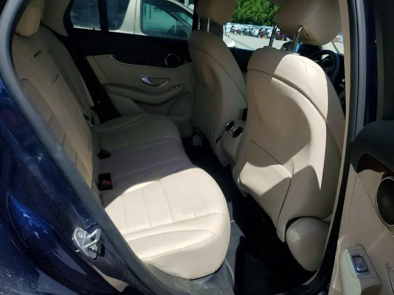 2017 MERCEDES-BENZ GLC 300  