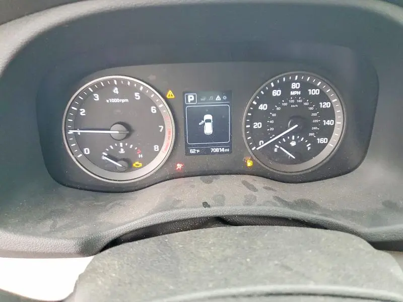2018 HYUNDAI TUCSON SE  