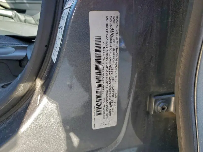 2011 VOLKSWAGEN JETTA SE  
