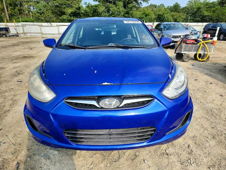 2012 HYUNDAI ACCENT GS  
