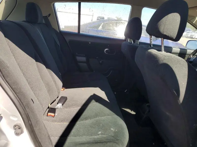 2011 NISSAN VERSA 1.8 S  