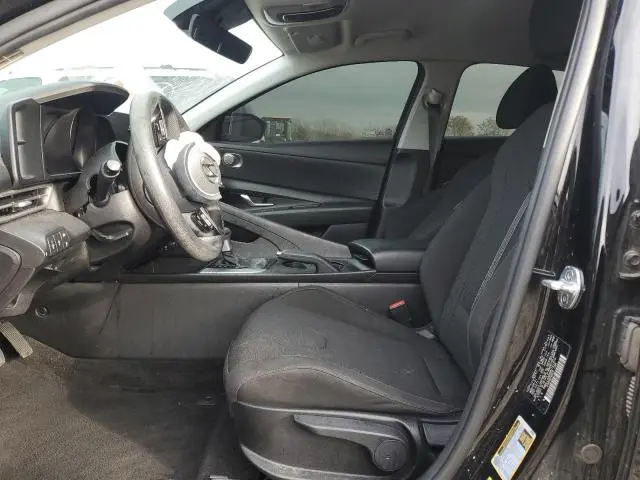 2021 HYUNDAI ELANTRA SE  