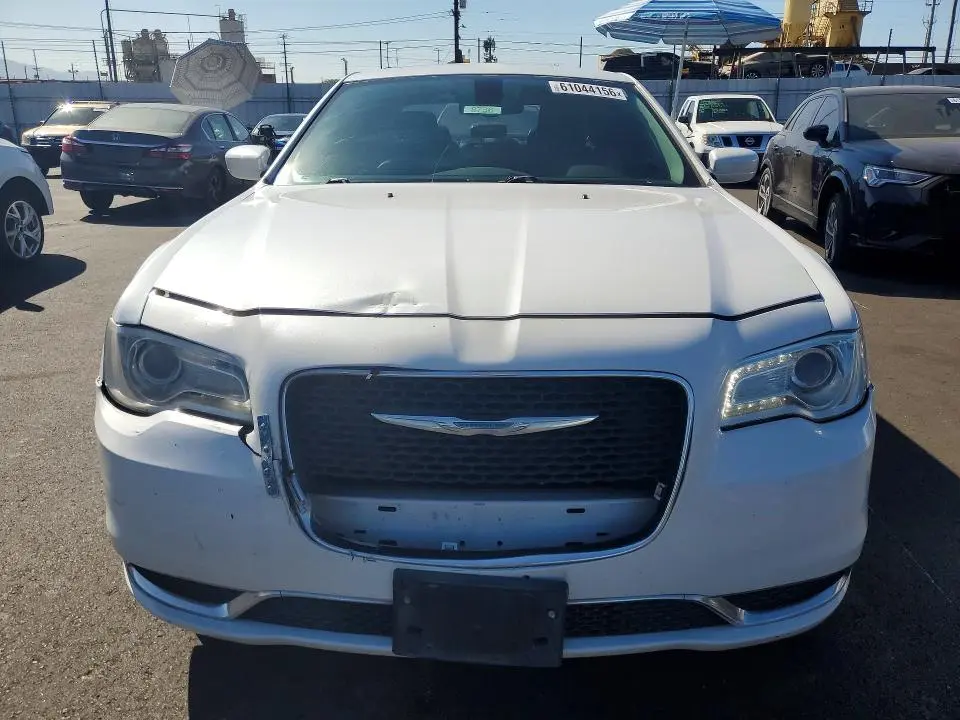 2015 CHRYSLER 300 LIMITED  