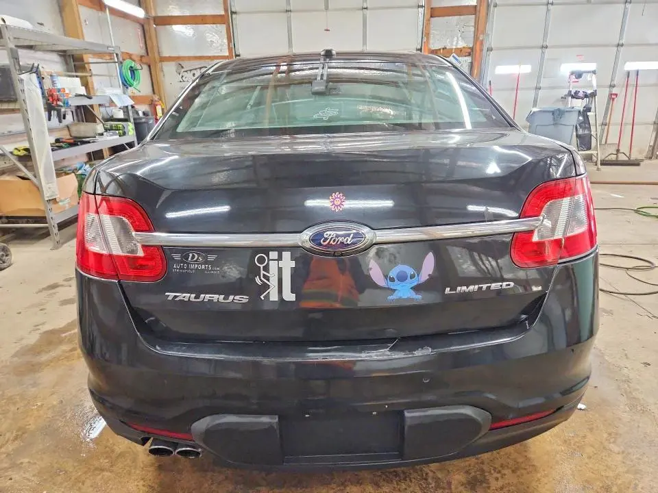 2011 FORD TAURUS LIMITED  