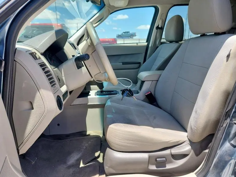 2011 FORD ESCAPE XLT