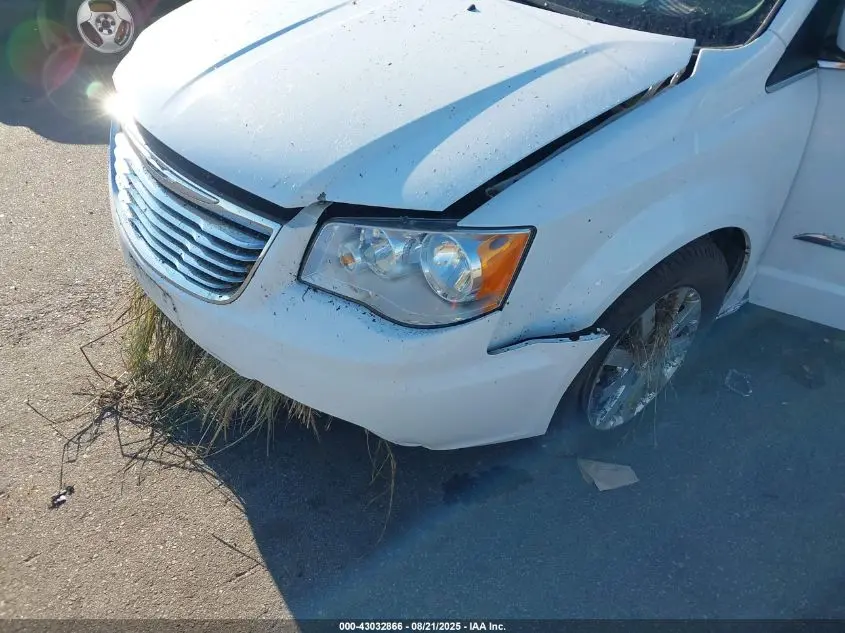 2016 CHRYSLER TOWN & COUNTRY TOURING