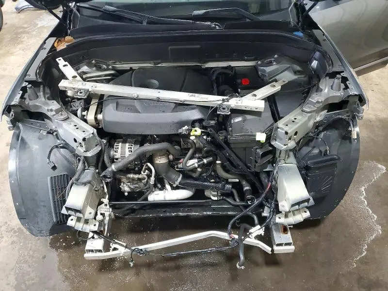 2018 VOLVO XC90 T5  