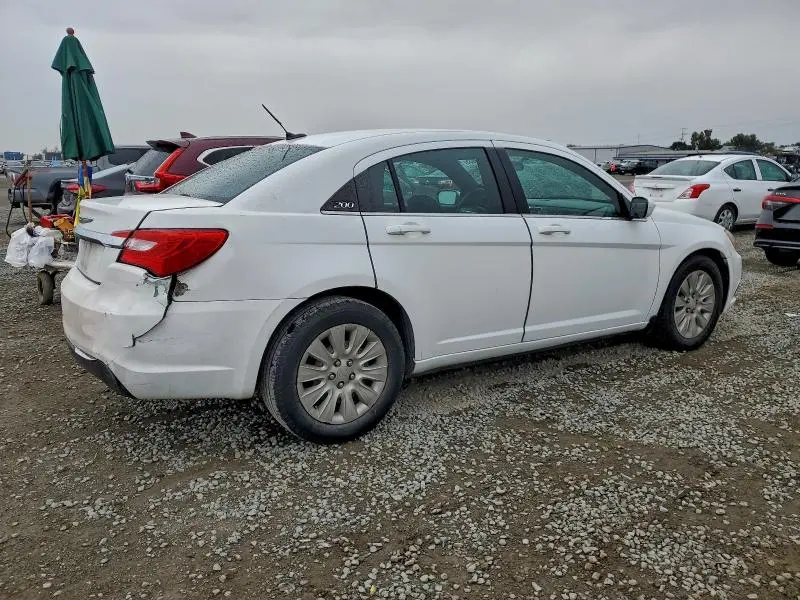2012 CHRYSLER 200 LX  