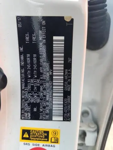 2017 TOYOTA HIGHLANDER LE  