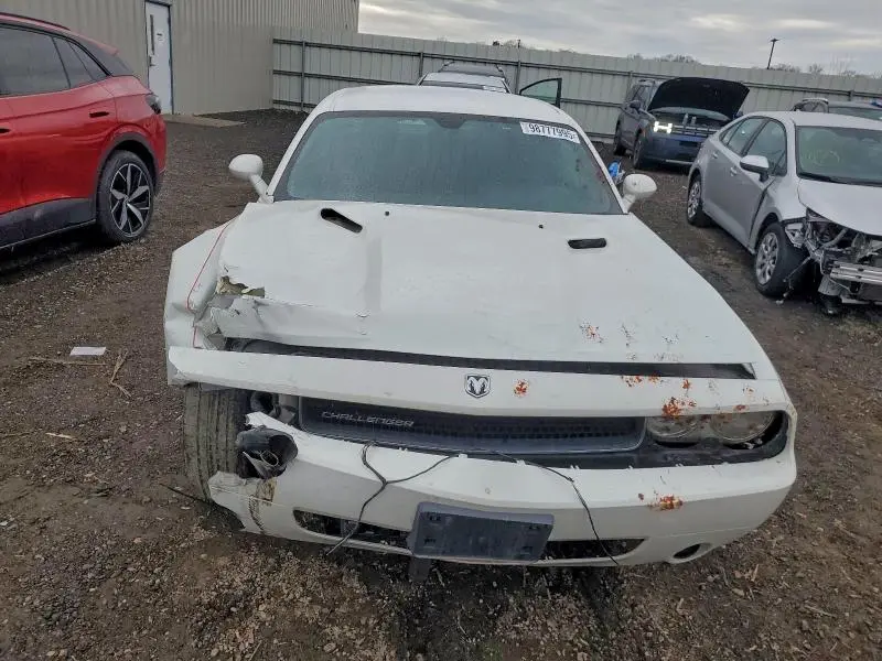 2010 DODGE CHALLENGER SE  
