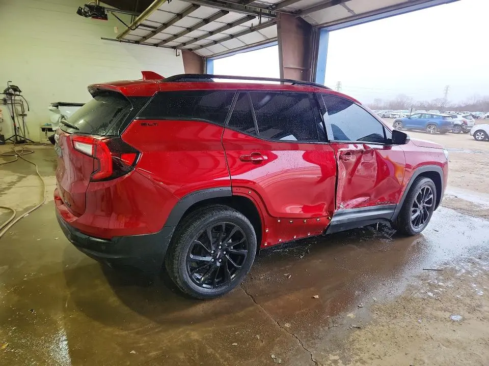 2024 GMC TERRAIN SLT  