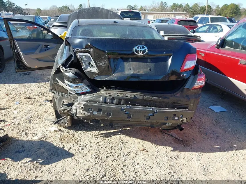 2011 TOYOTA CAMRY LE