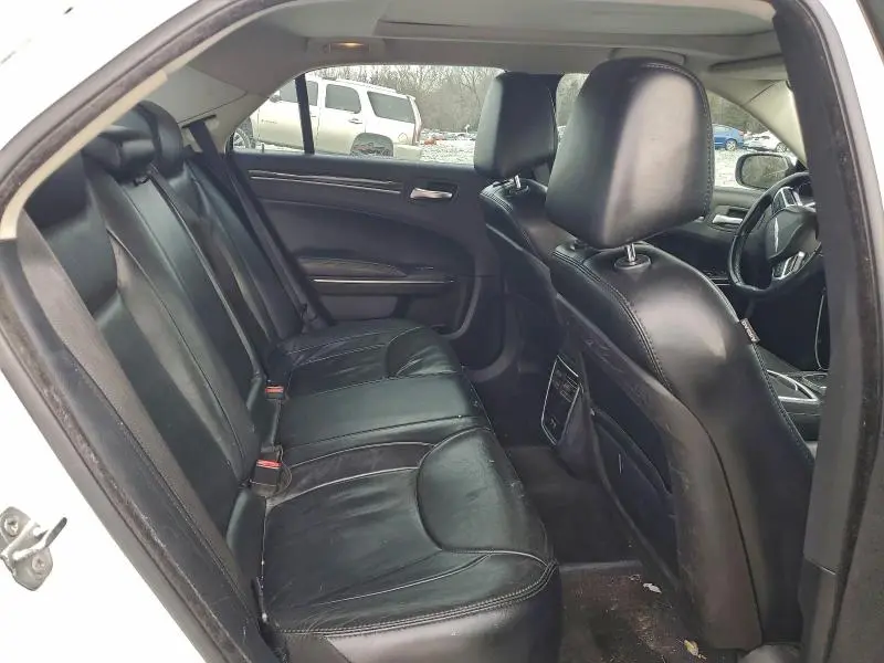 2015 CHRYSLER 300 LIMITED  