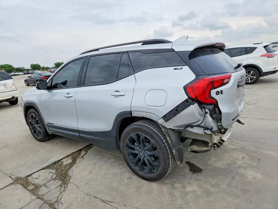 2021 GMC TERRAIN SLT  