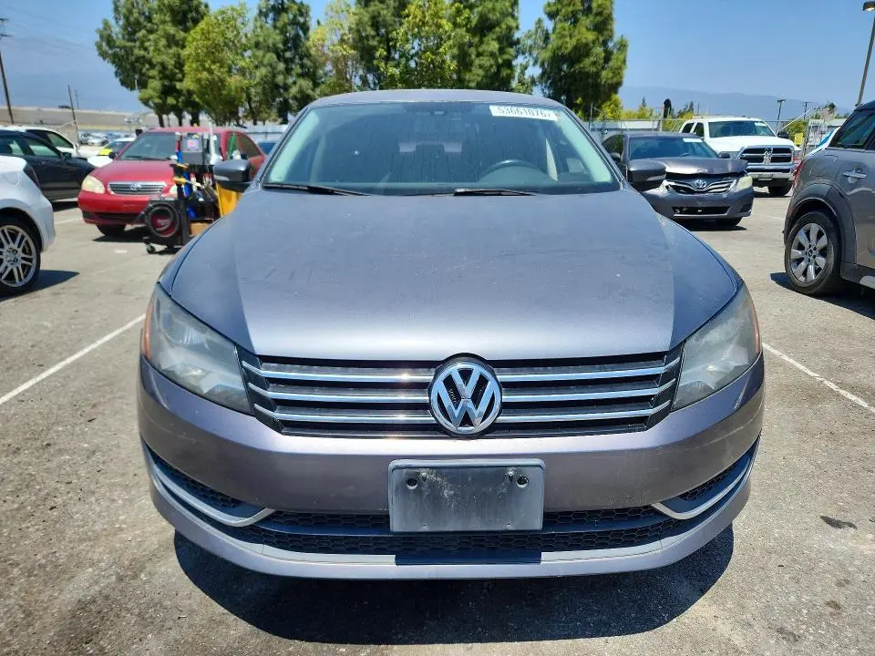 2014 VOLKSWAGEN PASSAT S  