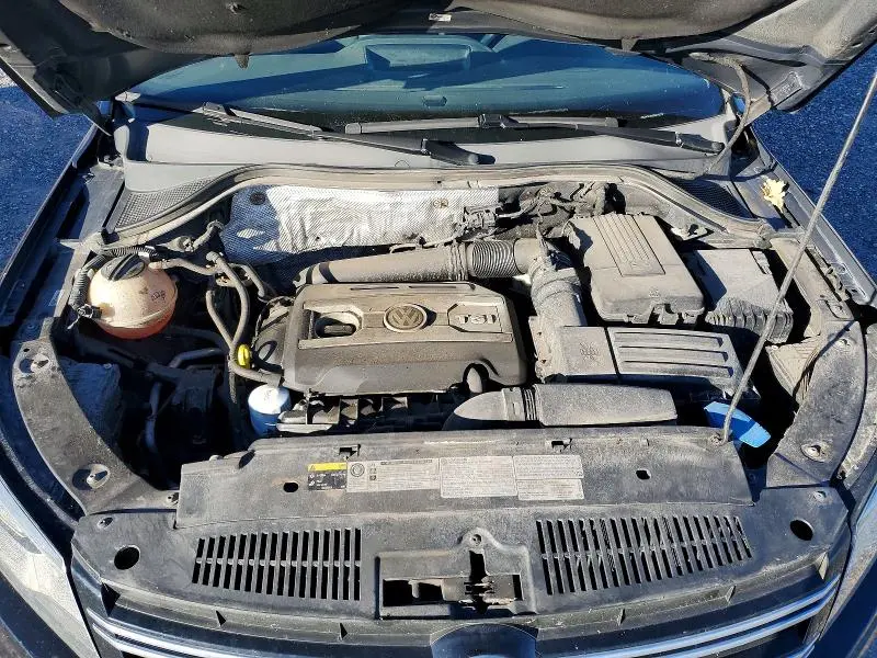2014 VOLKSWAGEN TIGUAN S  
