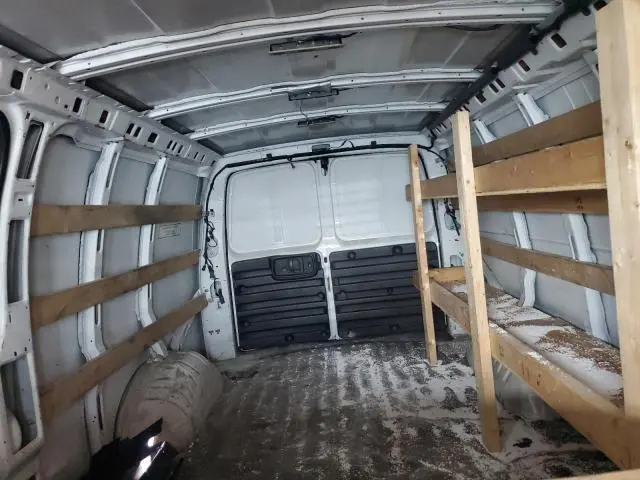 2017 GMC SAVANA G2500  