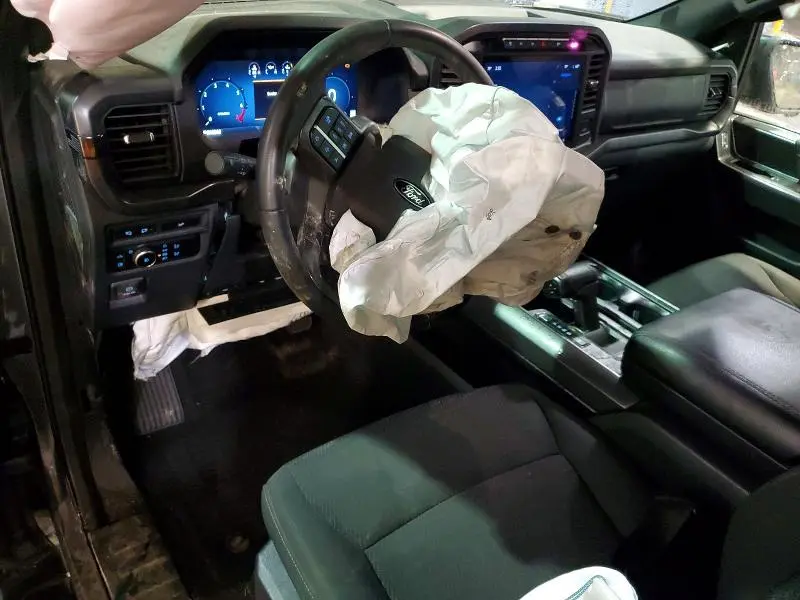 2024 FORD F150 XLT  