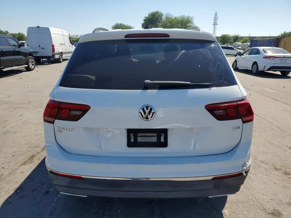 2018 VOLKSWAGEN TIGUAN SE  