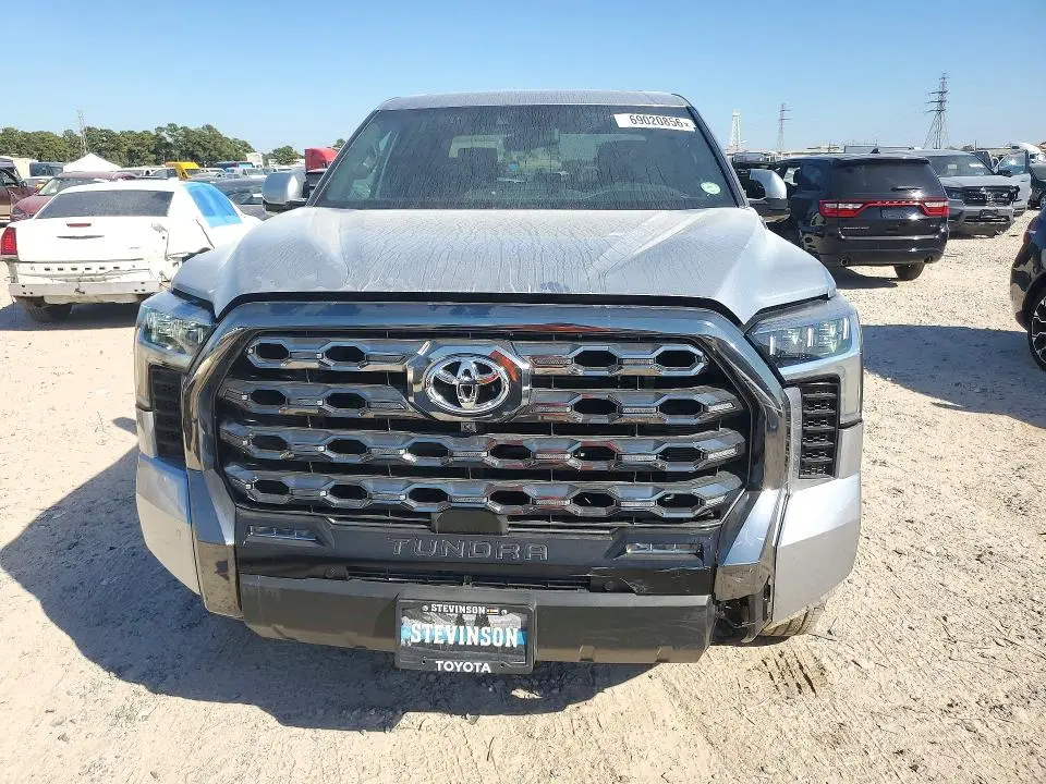 2026 TOYOTA TUNDRA PLATINUM HV  