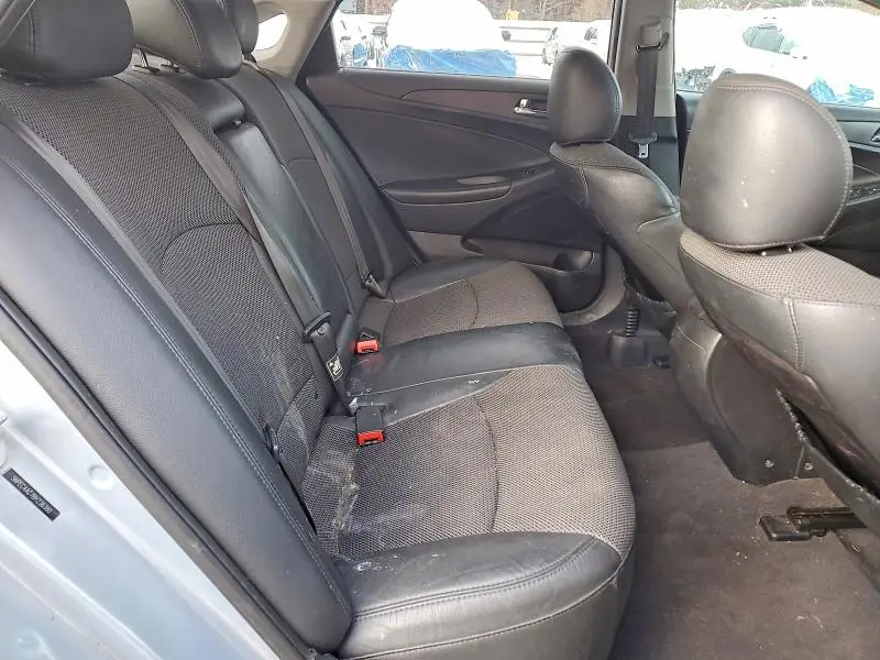 2011 HYUNDAI SONATA SE  