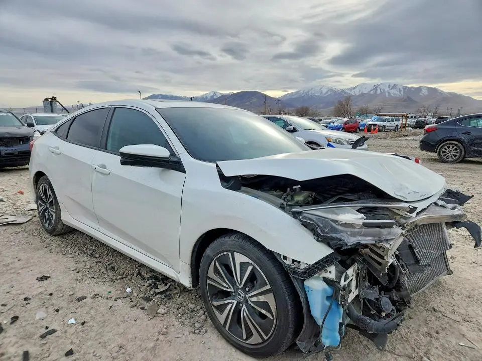 2017 HONDA CIVIC EX  