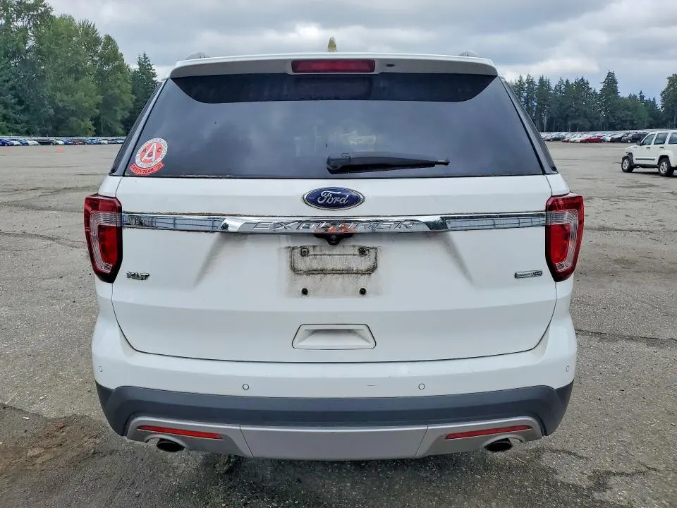 2017 FORD EXPLORER XLT  