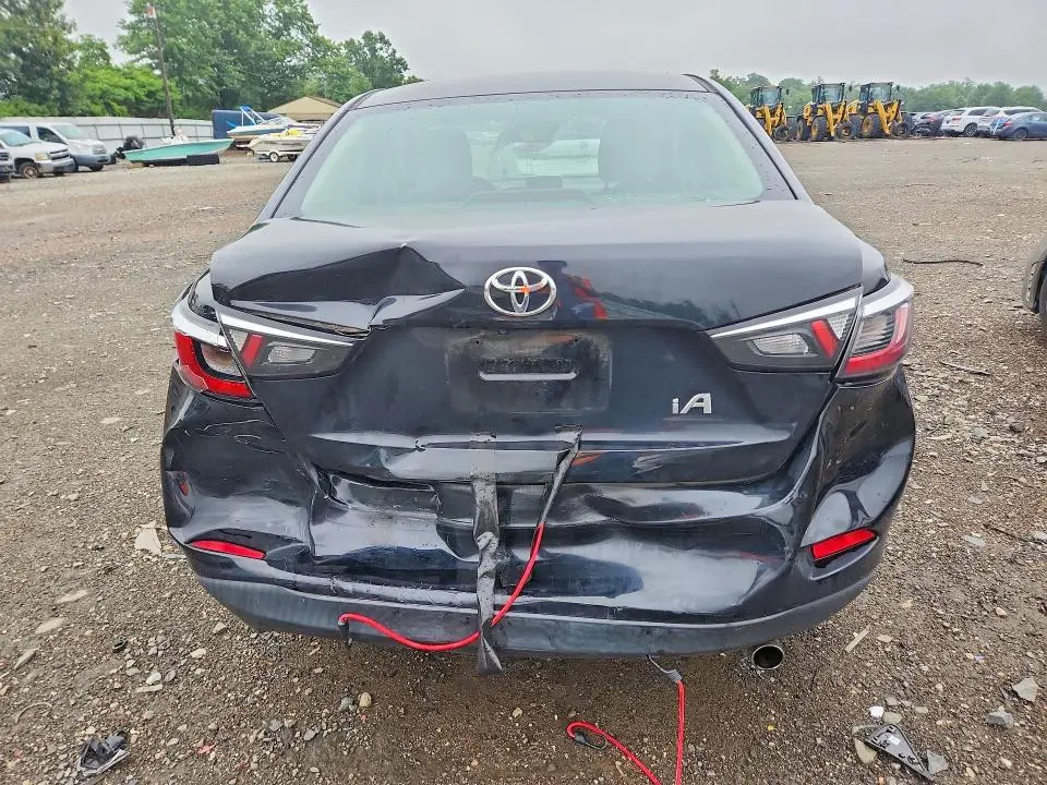 2017 TOYOTA YARIS IA BASE  