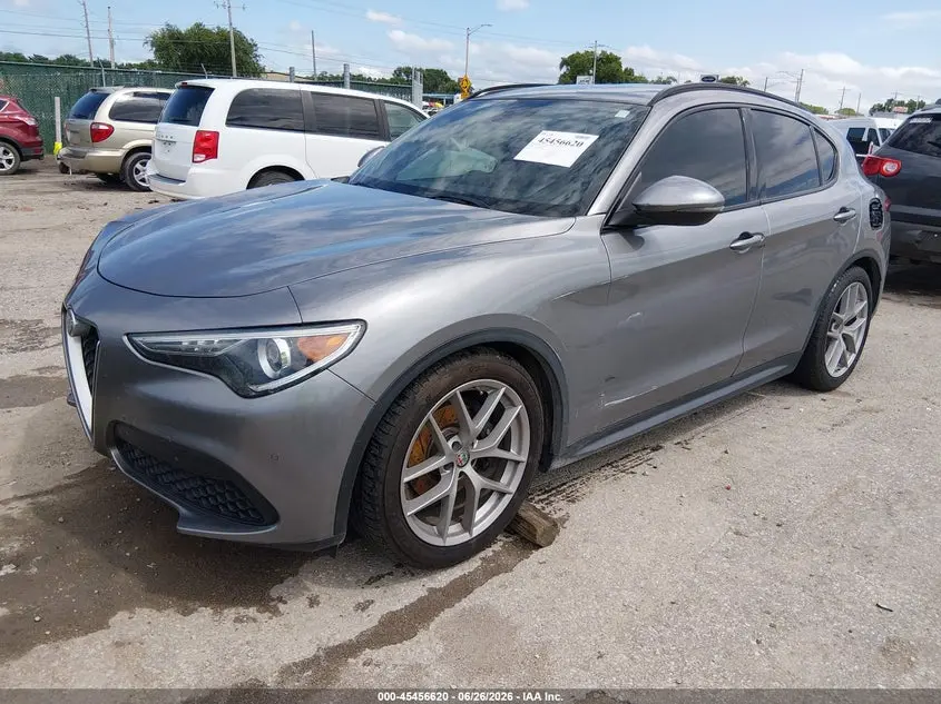 2018 ALFA ROMEO STELVIO TI SPORT AWD
