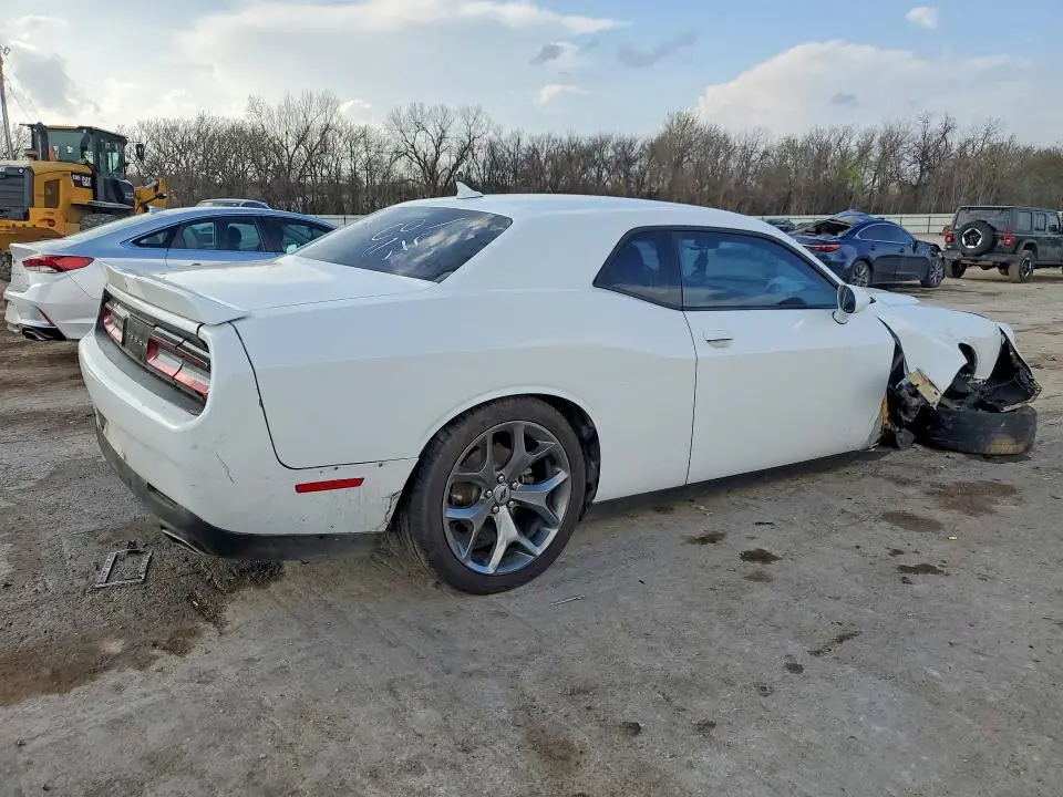 2017 DODGE CHALLENGER SXT  