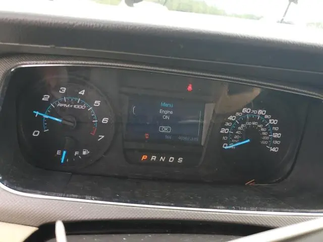 2018 FORD TAURUS SE  