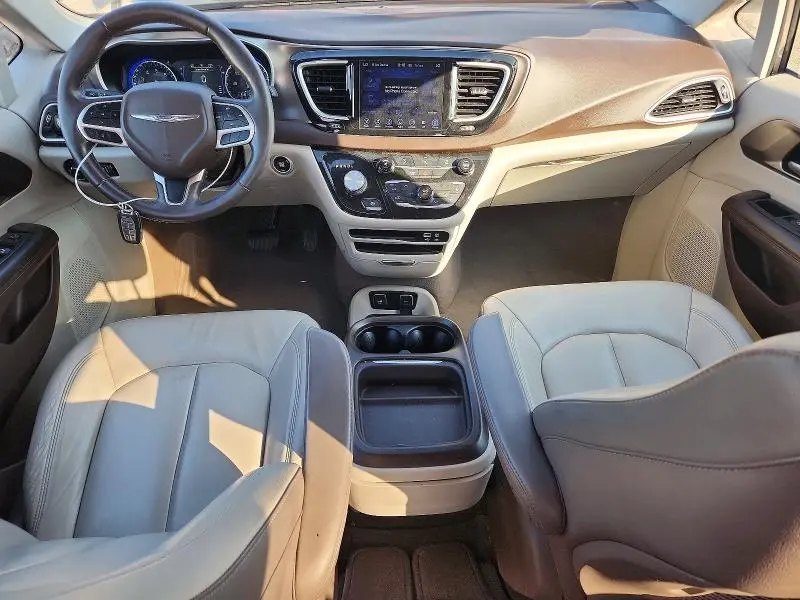 2017 CHRYSLER PACIFICA TOURING L  