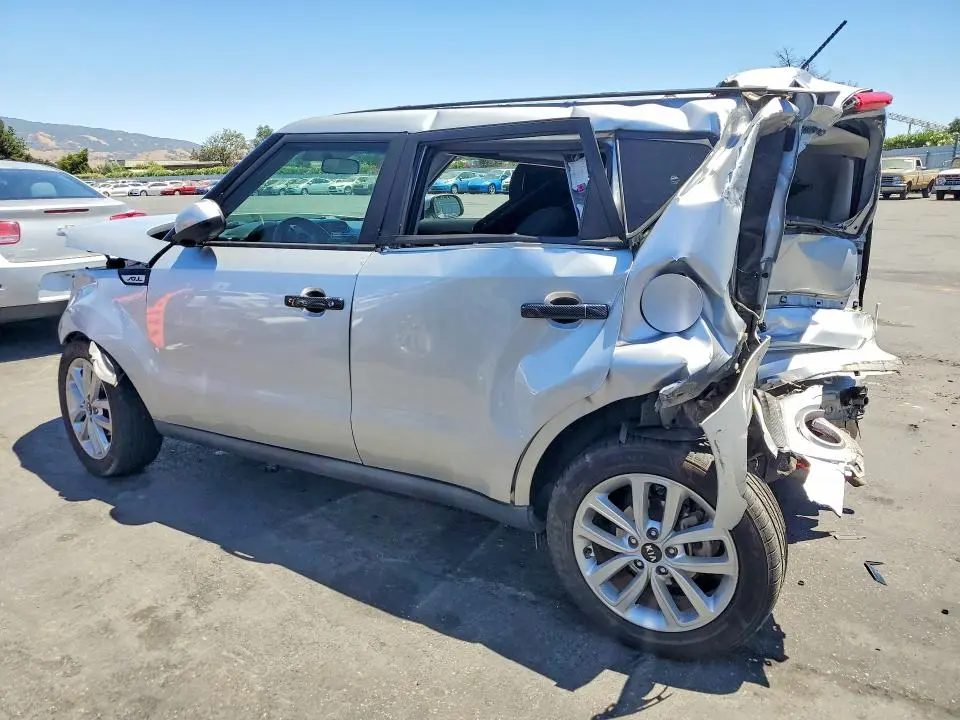2018 KIA SOUL +  